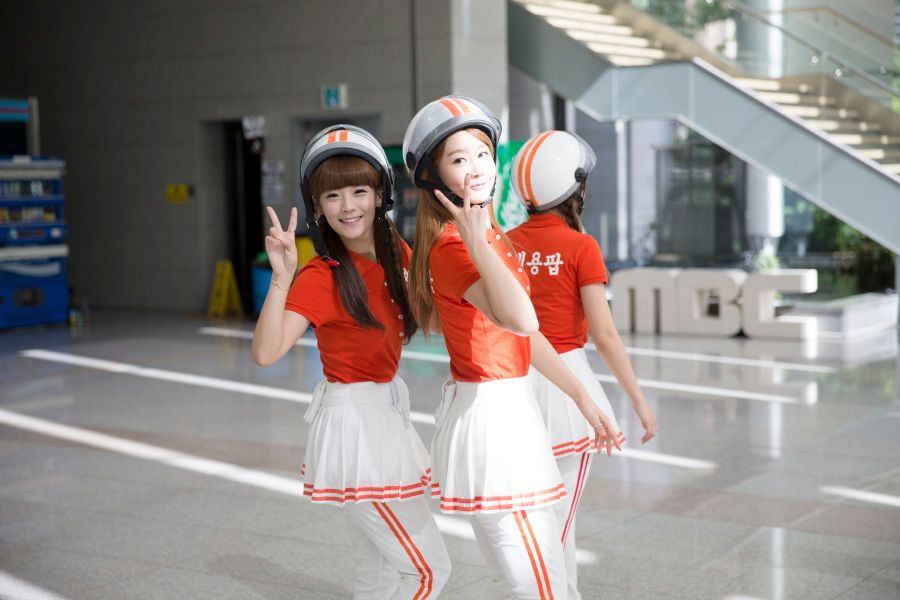 CrayonPopMusicCoreAug3-002_zps9e0b571d.j