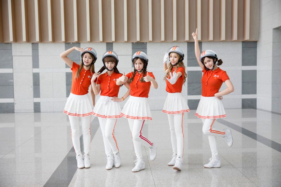 CrayonPopMusicCoreAug3-006_zps3ae7d3d7.j